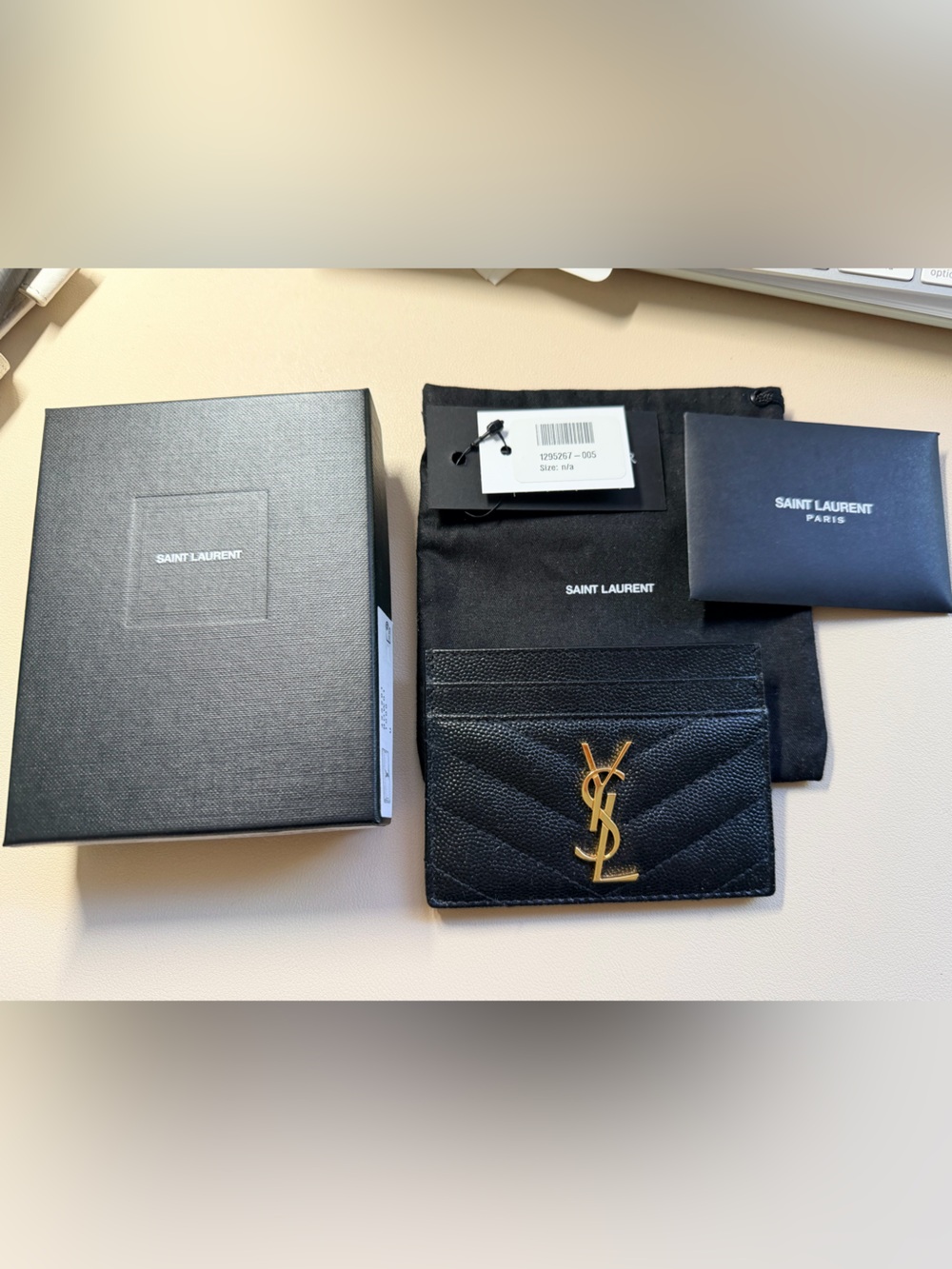 Saint Laurent Cassandre Matelasse Black Card Holder - Picture 4 of 9